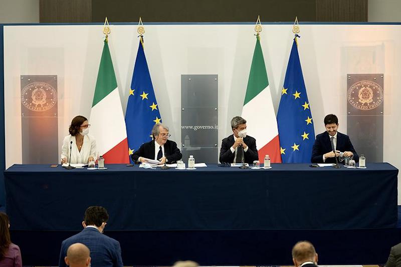 I ministri durante la conferenza stampa (dal sito governo.it)
